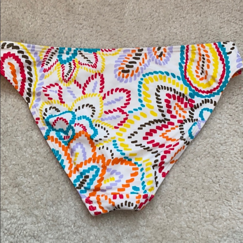 Victoria Secret patterned bikini bottom, medium - Picture 2 of 3